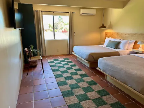 Hummingbird Inn