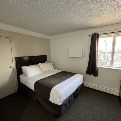 Basic Single Room River Inn Promo Code