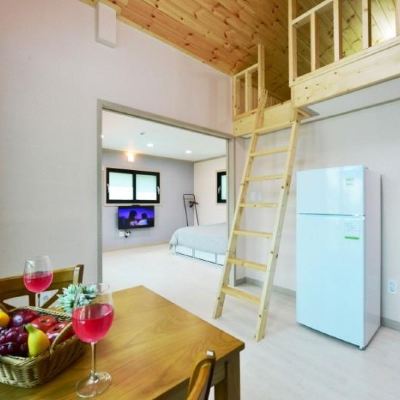 Building B Room 201 (Duplex Type Bed Room) 제천 더파인힐펜션 쿠폰