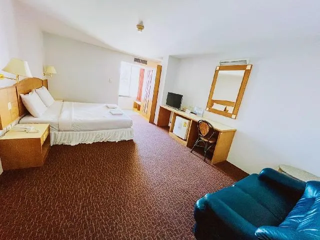 ห้องซูพีเรียร์ เตียงใหญ่ 1 เตียง