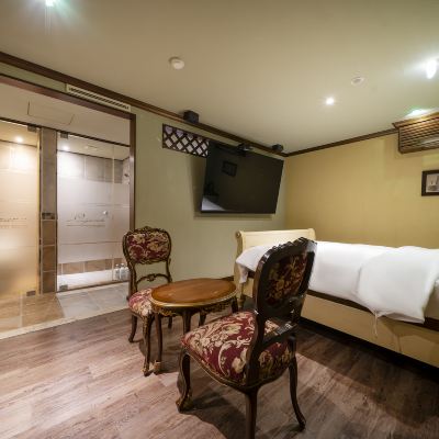 Annex A Building - Deluxe (Bathtub Available) Laguna Promo Code