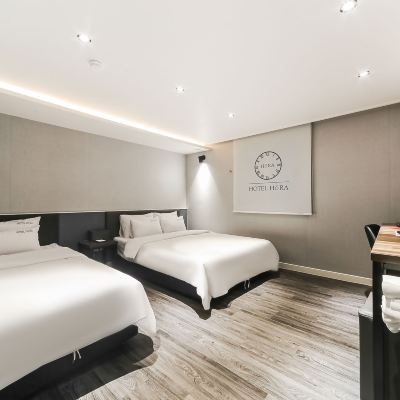 Twin Double + Single, Breakfast Provided (Roof Top Smoking And Outdoor Table Rest Area) Tongyeong Hotel Hora 쿠폰