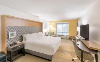Holiday Inn & Suites ORANGE PARK - WELLS RD. by IHG