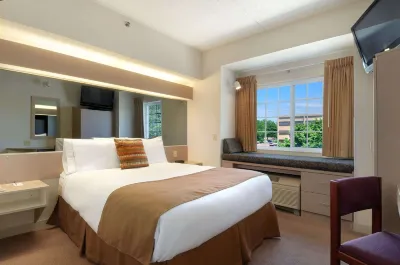 Microtel Inn & Suites by Wyndham Bloomington MSP Airport Hotels in 
