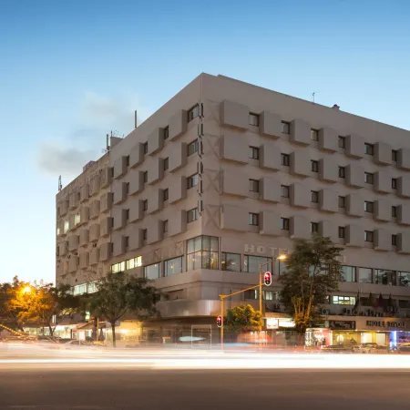 Hotel Tivoli Maputo Отели в г. Мапуту