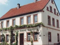 Gasthaus Neupert Hotels in Lemberg