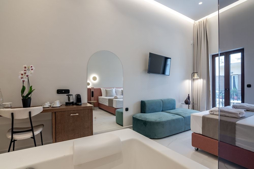 Omma Suites - Greece