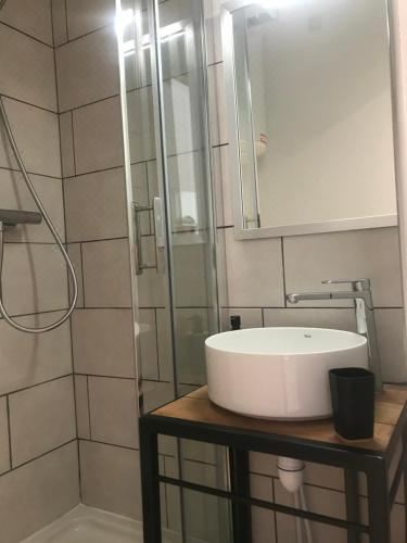 带露台一室公寓