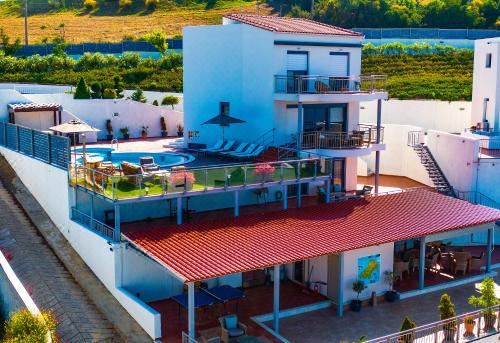 带私人泳池的五卧室别墅（Capricorn）