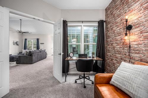 Cozy Industrial Kildaire Farms Home- Near DowntownThree-Bedroom Bungalow