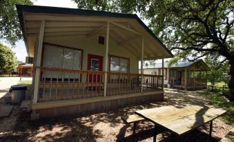 River Bluff Cabins - Housity