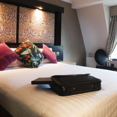 Basic Double Room Flannery's Hotel Promo Code