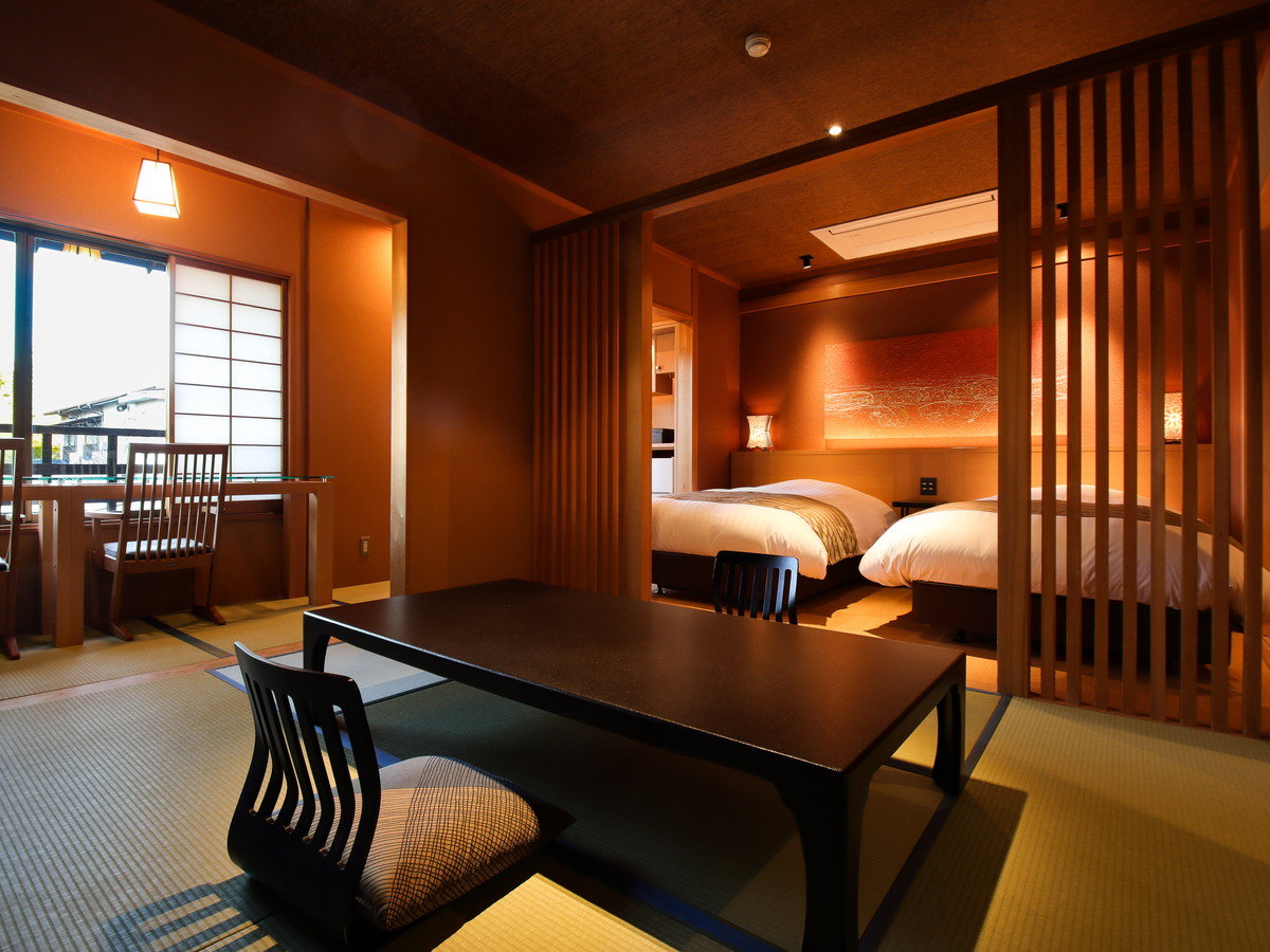 带浴室的日式西式混合复式房