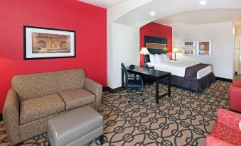 La Quinta Inn & Suites by Wyndham Pearsall