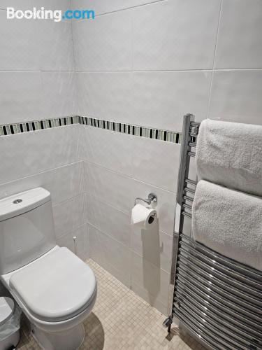 The Gungate Hotel - Cocktails and Wine Bar Twin Room