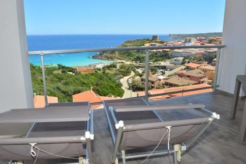 带阳台的高级海景双人间