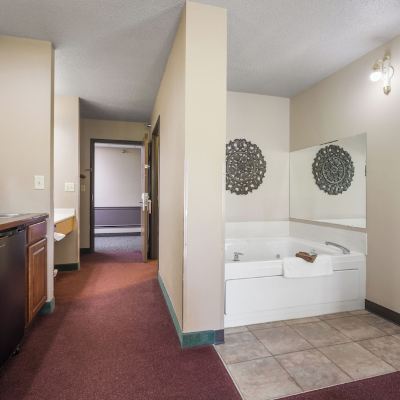 Senior Studio De Smet Super Deluxe Inn Promo Code