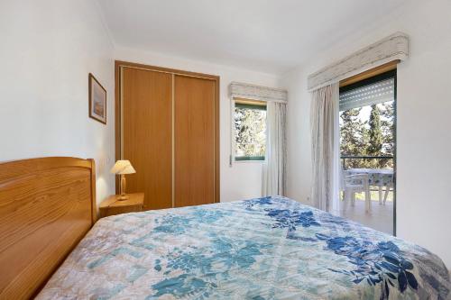 高级一卧室带阳台公寓