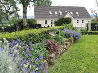 Abhainn Ri Cottages Hotels in 