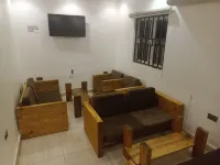 سكينيو هوتل آند أبارتمنتس