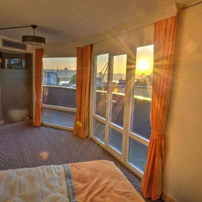 Junior Suite Vavien Hotel Promo Code