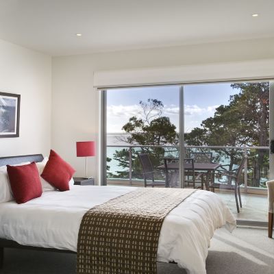 Studio Apartment - Beach Front The Waves Apartments Promo Code