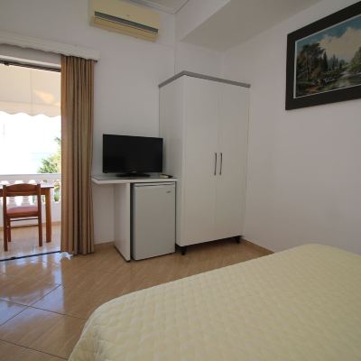Standard Quadruple Room Hotel Julia Promo Code