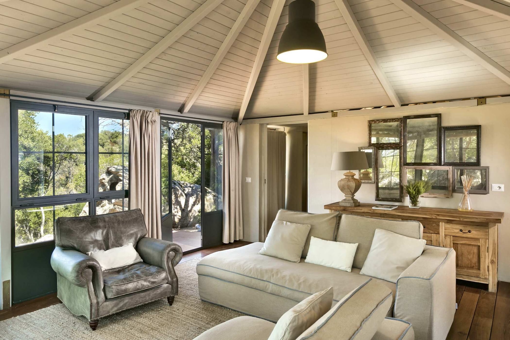 带私人泳池的套房