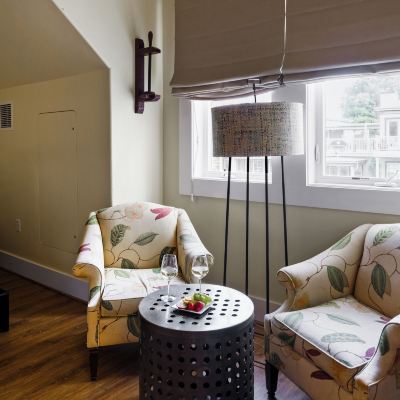 Vintners King + SPA Inn at Sonoma, A Four Sisters Inn Promo Code