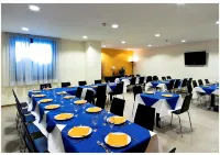 City Hotel & Suites