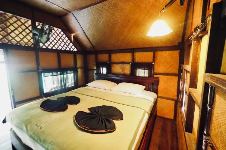 Bungalow, 1 King Bed, Hill View