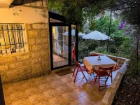 Les Bougainvilliers GuestHouse by Hansa Hotels in 
