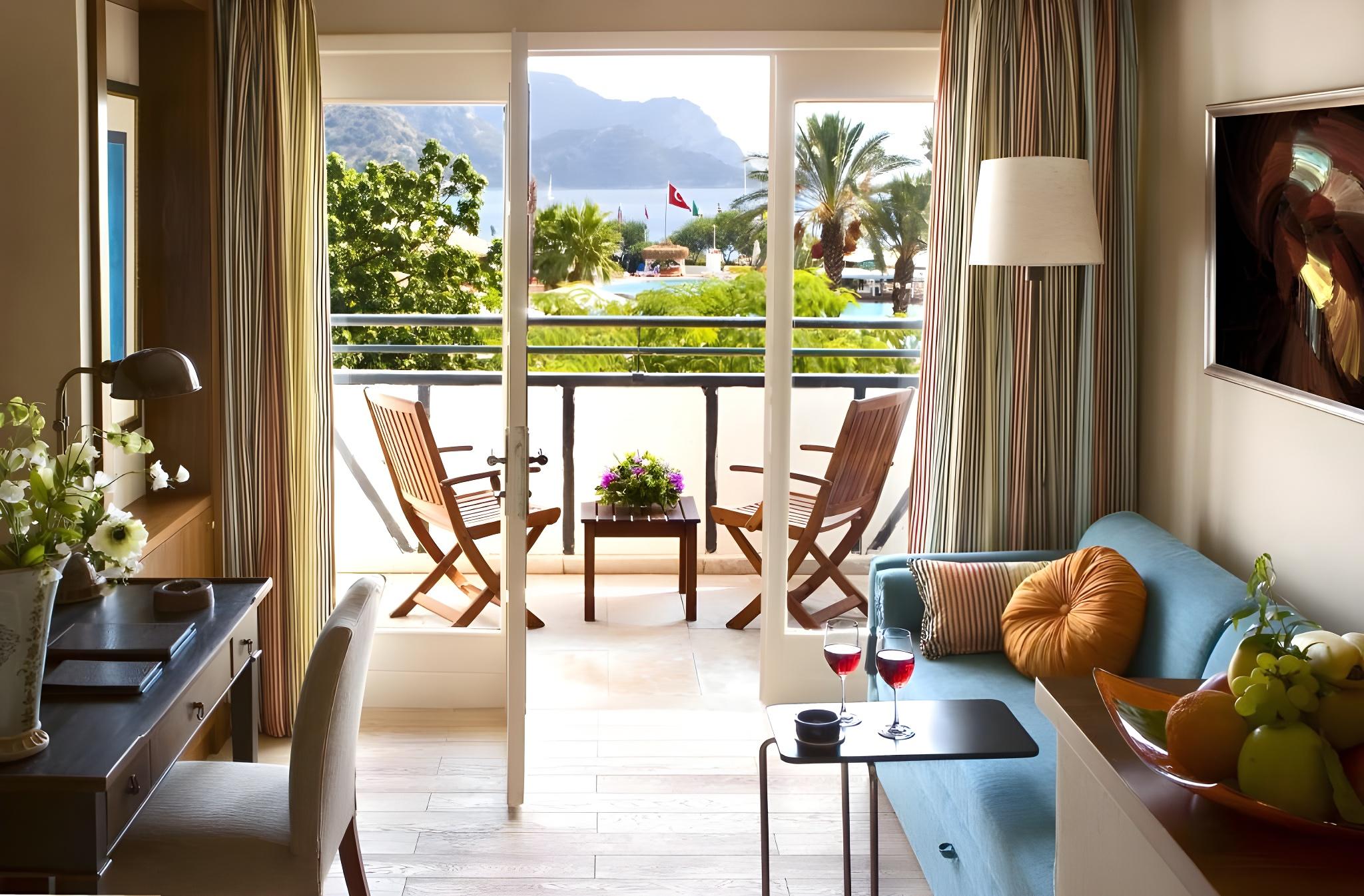 带海景豪华三人房