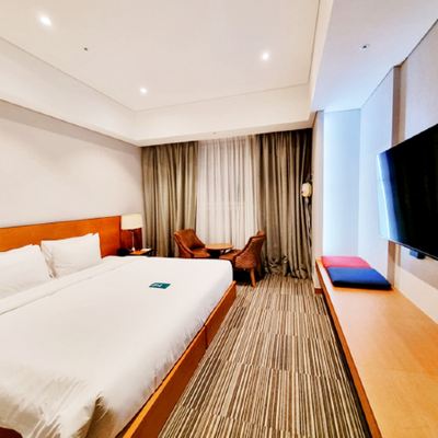 할리우드 디럭스룸 킹 침대 1개 골든튤립 인천공항 호텔 & 스위트 쿠폰