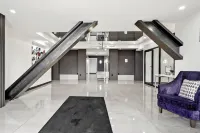 Modern Two Bedroom Apartment with City Views