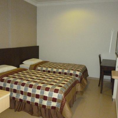 Bilik Kembar Mewah Kupon G Six Hotel Sitiawan