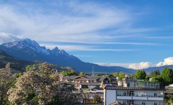 Togruoge Pushi Inn (Lijiang Shuhe Ancient Town Shop)