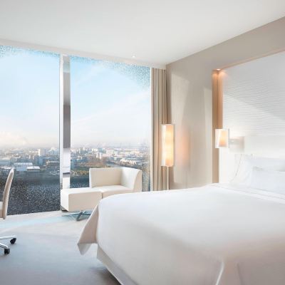 Premium Waterfront King Room 威斯汀漢堡酒店優惠
