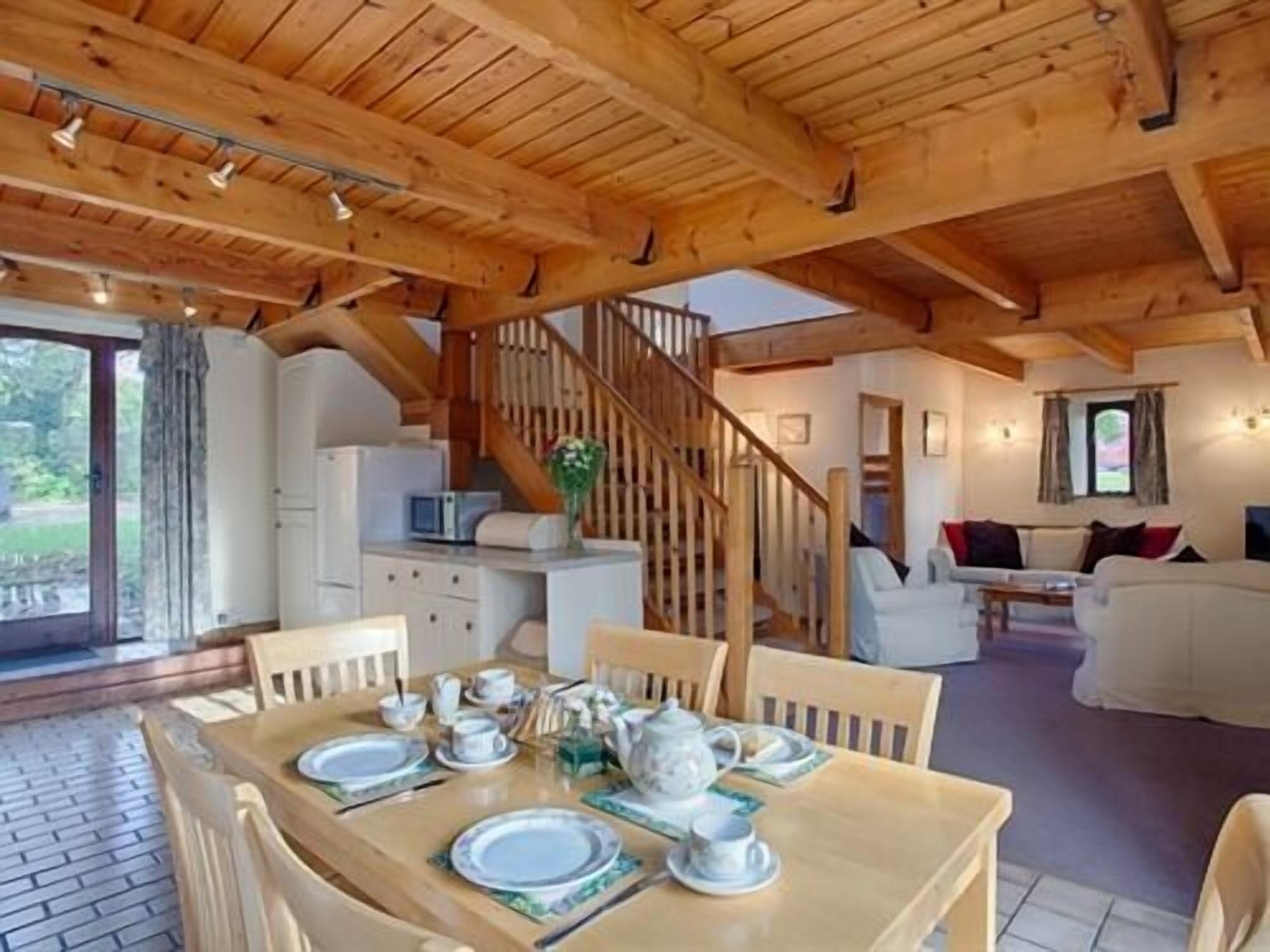 标准村舍， 私人浴室 （the Barn）