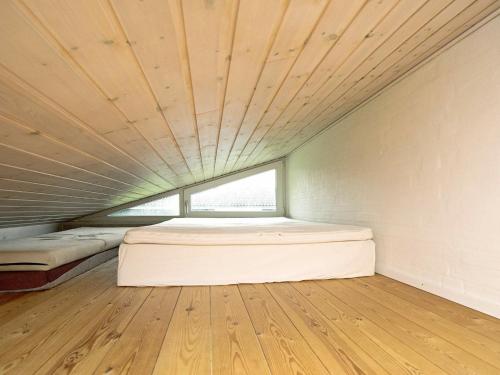 五卧房（假日）