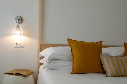 豪华双人床房（带加床）