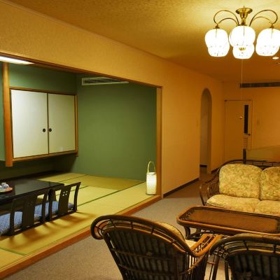 Suite[Japanese-Western Room][Non-Smoking][Mountain View]