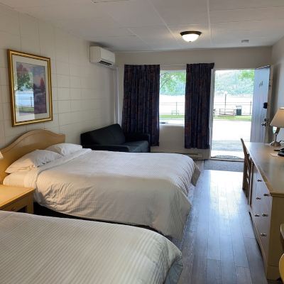 Standard Room, 2 Queen Beds, River View