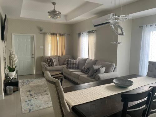 Natty’s Cozy Beach House in Hanover Jamaica Two-Bedroom Villa