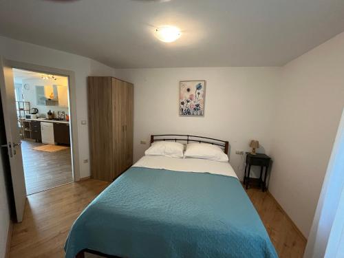 两卧室公寓 - 带露台