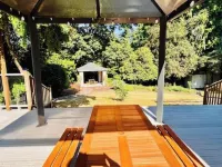 Charming 2BR w/ Garden Retreat & 2 Free Parking