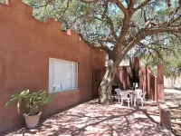 Savanna Guest Farm Hotel di 