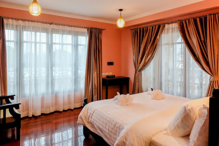 ห้องทราดิชันนัลดับเบิล, เตียงคิงไซส์ 1 เตียง, พร้อมสิ่งอำนวยความสะดวกสำหรับผู้พิการ, ปลอดบุหรี่