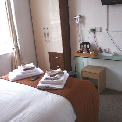 Double Room, Ensuite, Harbor View (Room2) Aaran Guesthouse Promo Code