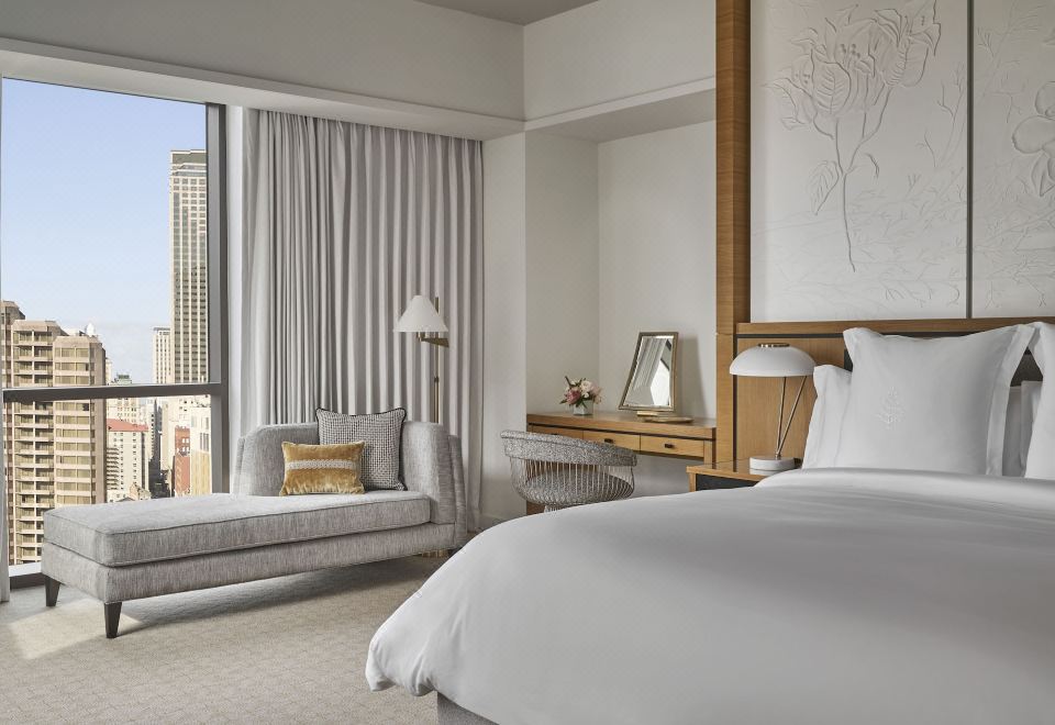 Four Seasons New OrleansTwo-Bedroom Suite with City View